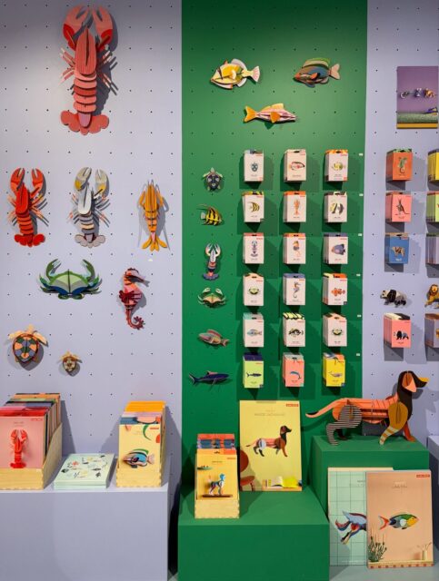 Our store always comes in color 🌈 
Even in the snowy month of January, warmth radiates from our colourful selection!